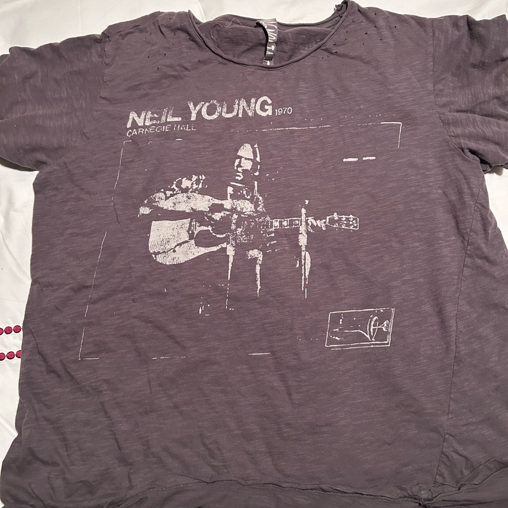 Magnolia Pearl tee